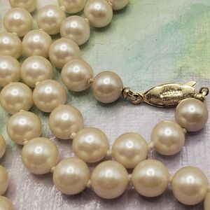 Vintage Pearl Necklace Faux Single Strand Japan Cream Pale Gold